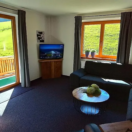 Apartment Directly In The Hochkoenig Ski Area *